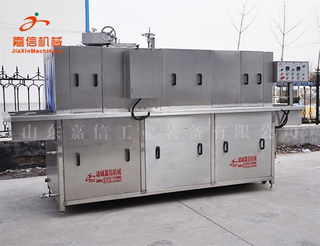 泡沫(mo)箱自(zi)動清洗(xi)機(ji) 塑(su)料(liao)託盤連續(xù)清洗(xi)機